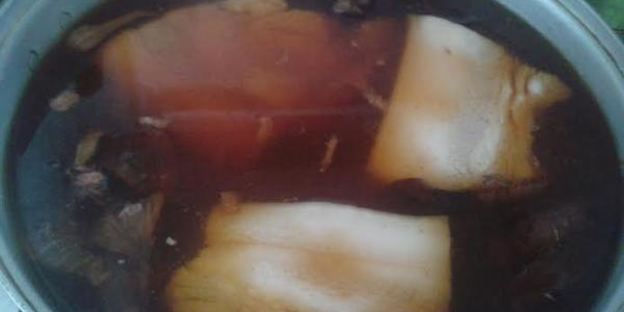 сало в луковой шелухе