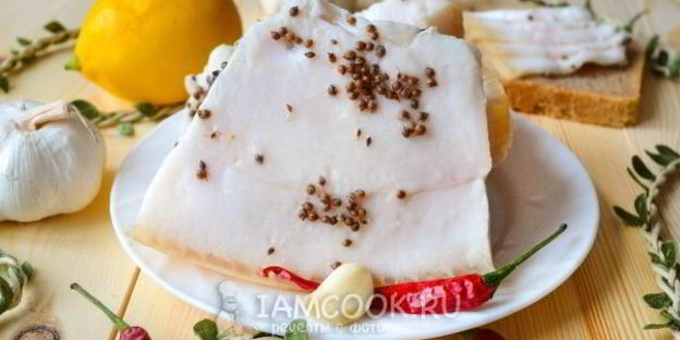 сало в рассоле в банке