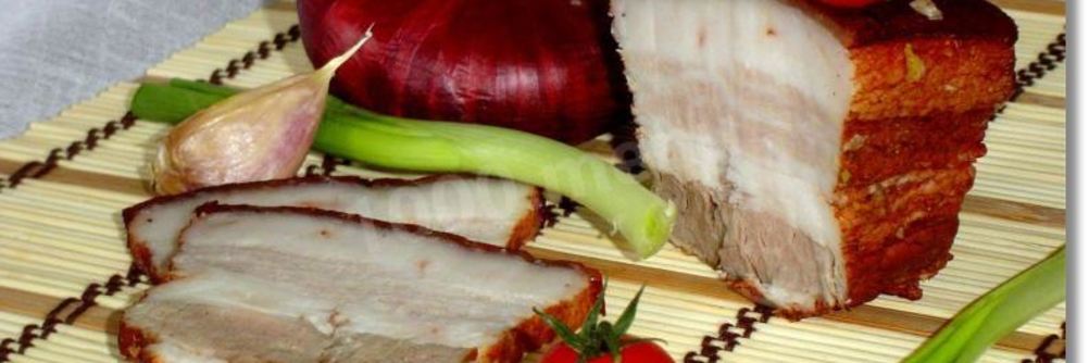 Засол сало в луковой шелухе