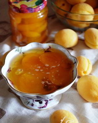 Абрикосовое варенье