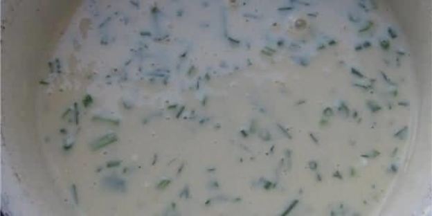 рулетики с лососем слабого соления с малиновым вареньем