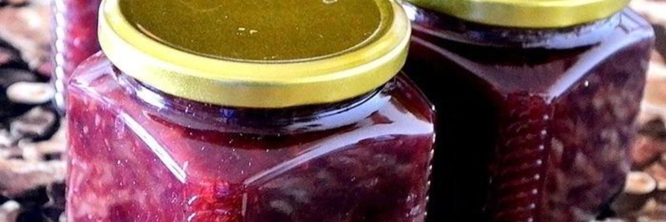 Сливовое варенье с орехами по-грузински