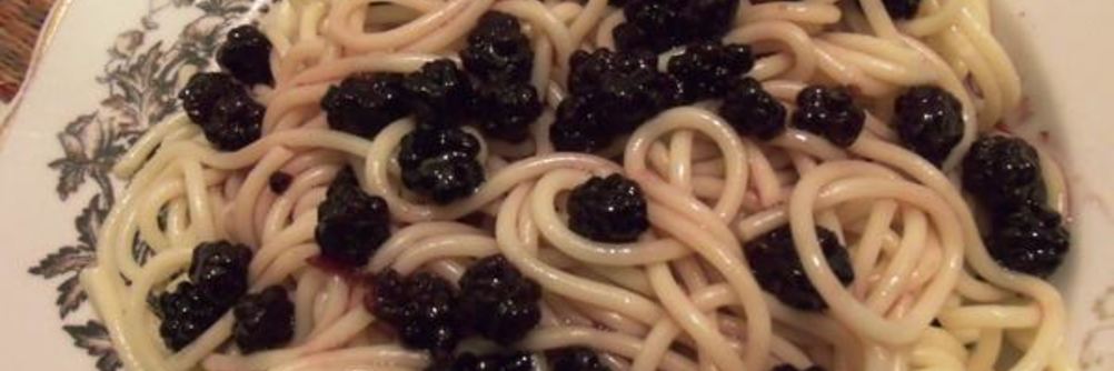 Спагетти с вареньем