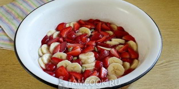 варенье из клубники и бананов