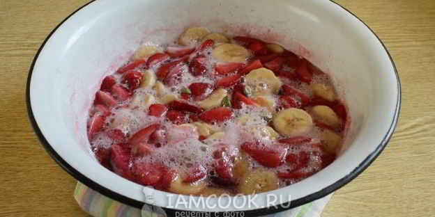 варенье из клубники и бананов