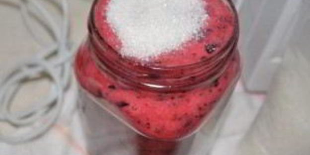 варенье из смородины, перетертое с сахаром