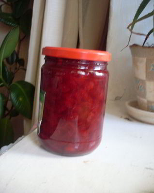 Варенье из войлочной вишни с сюрпризом