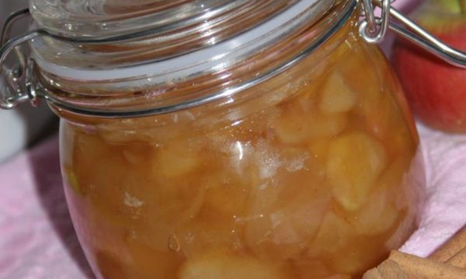 Рецепт яблочного варенья с корицея