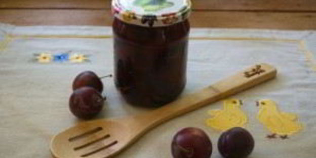 закатка слив на зиму