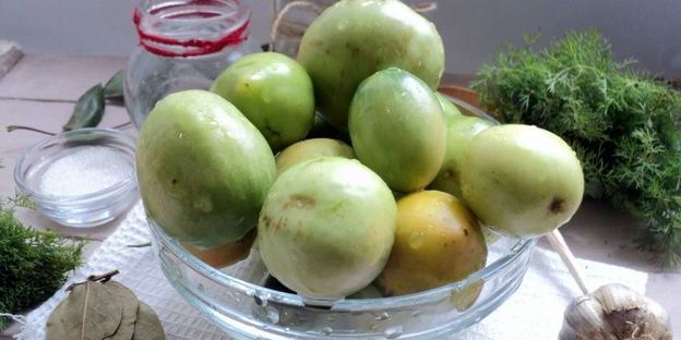 зеленые помидоры на зиму