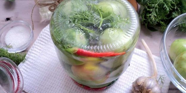 зеленые помидоры на зиму