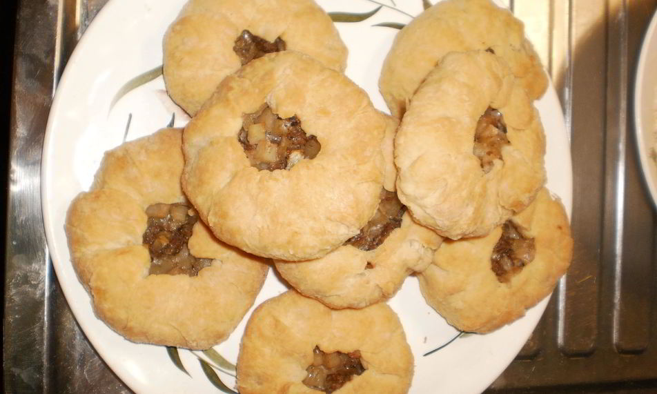 Рецепт беляшей с мясом в духовке