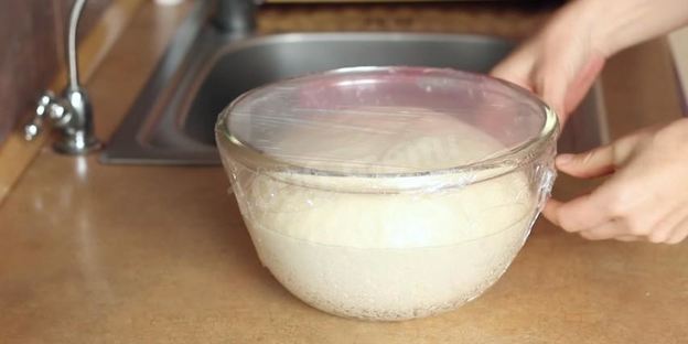 хрустящие беляши с мясом на дрожжевом тесте