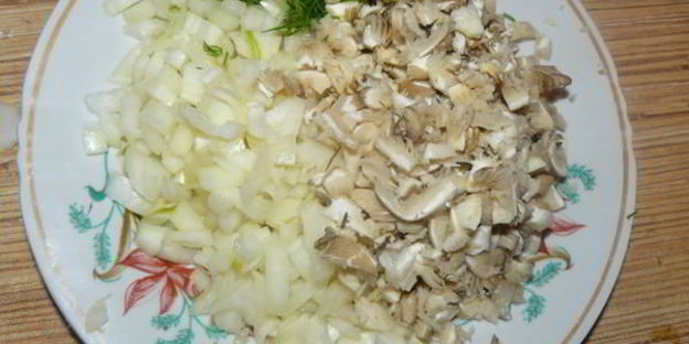 ленивые беляши с грибами и луком