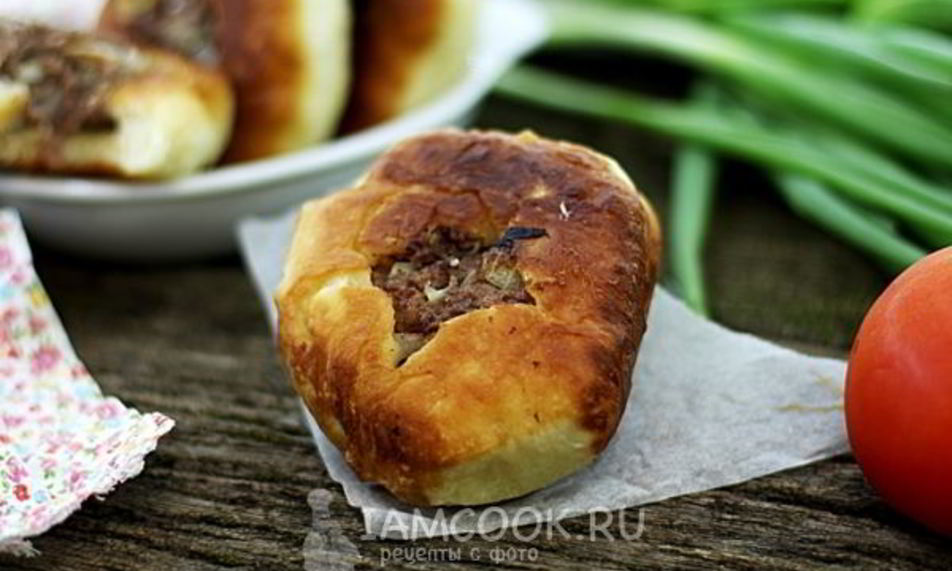 Рецепт пышных беляшей на сковороде