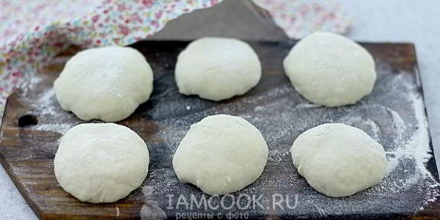 пышные беляши на сковороде