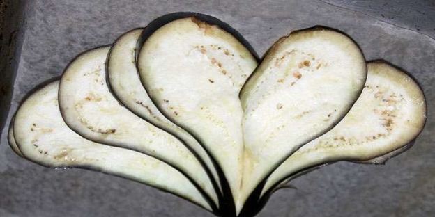 блюдо павлиний хвост из баклажанов