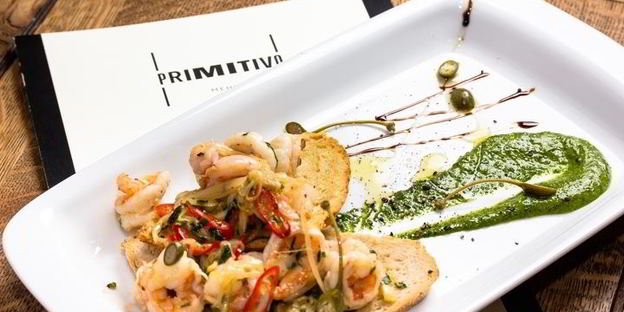 брускетта с креветками