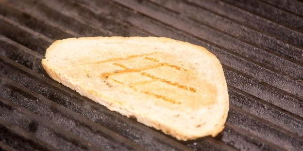 брускетта с креветками