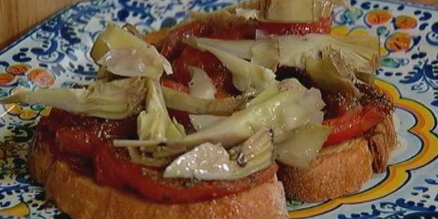 брускетта с помидорами-гриль и артишоками