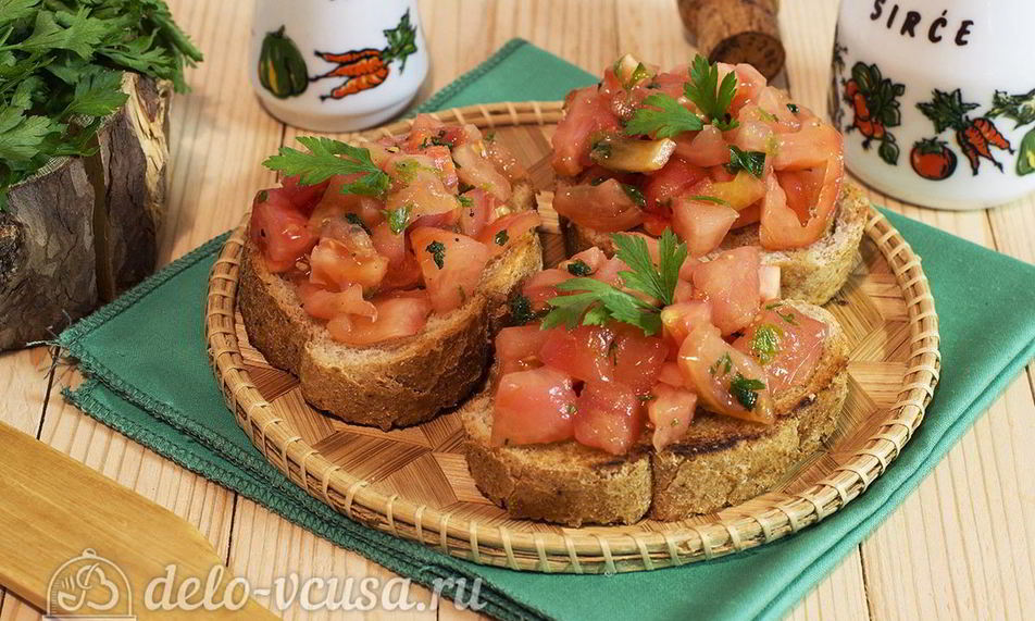 Рецепт брускетты с помидорами и чесноком