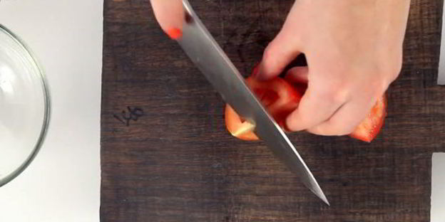 брускетта с помидорами