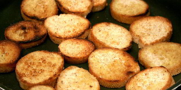 брускетта со сливочным пюре