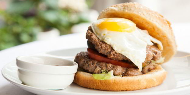 бургер с двумя котлетами