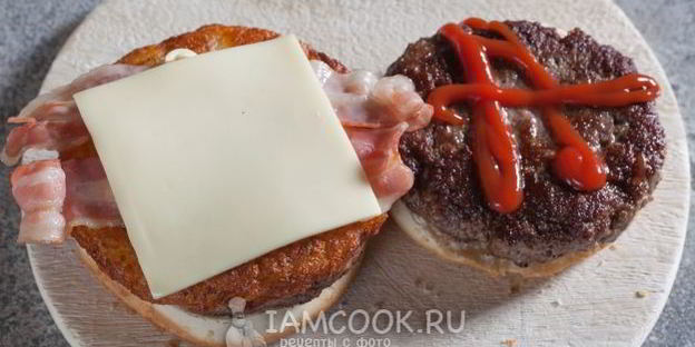 бургер с картошкой