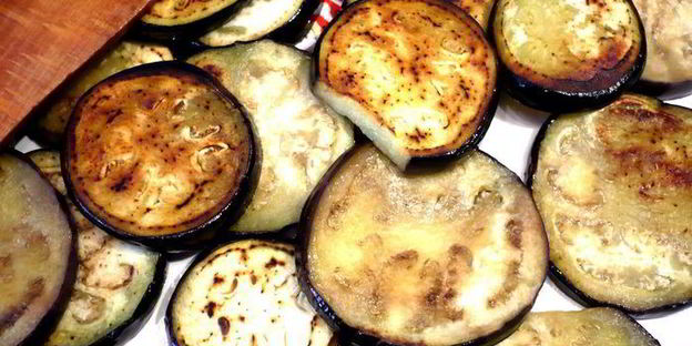 бургеры с баклажанами