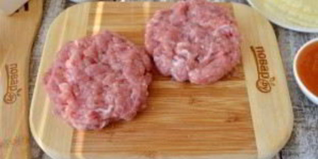 бургеры в стиле пиццы