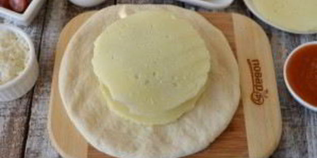 бургеры в стиле пиццы