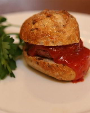 Детские гамбургеры с домашним кетчупом