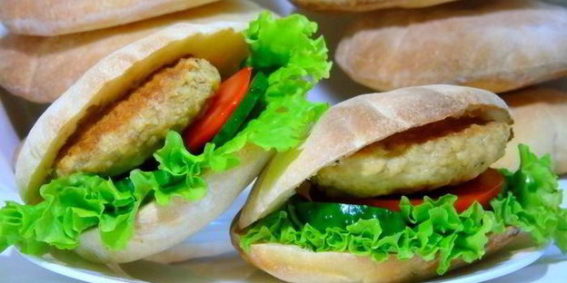 домашние гамбургеры с куриными котлетками