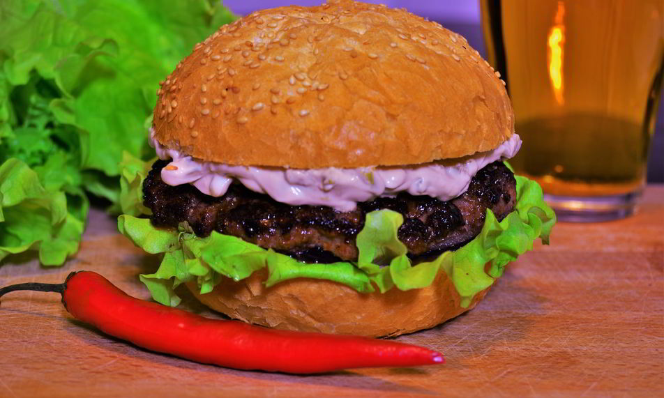 Рецепт гамбургера с греческим соусом тирокафтери