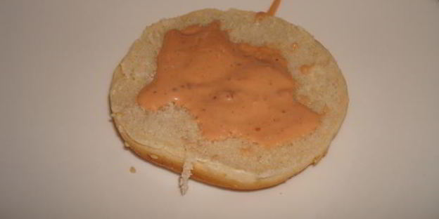 гамбургер с грибами и белым вином