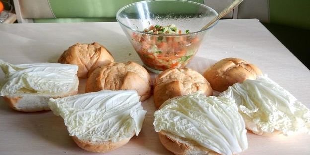 гамбургер с куриным филе