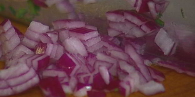 гамбургеры с ягнятиной, сладким перцем и базиликом