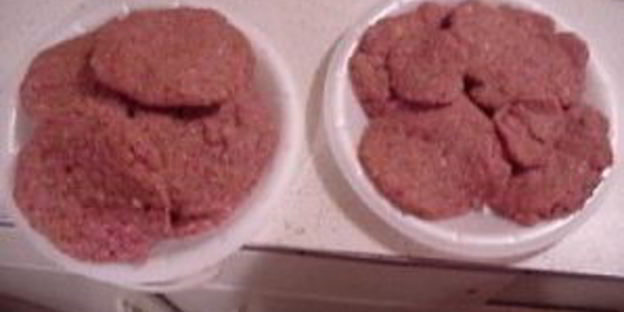 гигантский швейцарский бургер с грибами