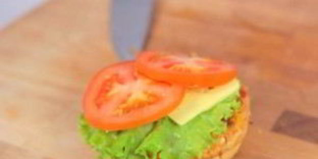 крабсбургер с крабовой котлетой