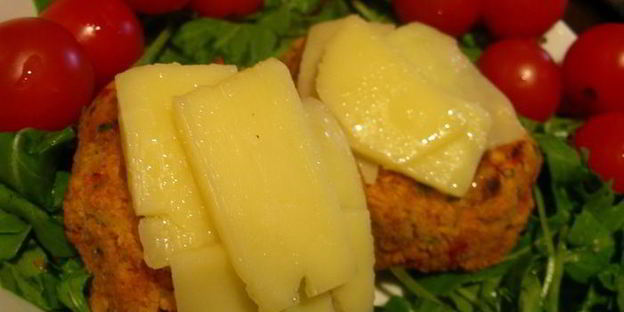 вегетарианские бургеры из нута с чеддером