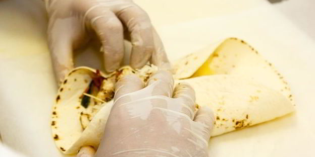 буррито с овощами и пряным филе