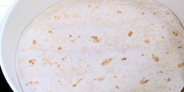 буррито с тыквой, курицей и фасолью