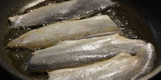 бутерброд с рыбой