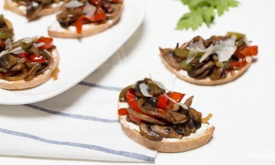 Рецепт бутербродов с грибами и перцем