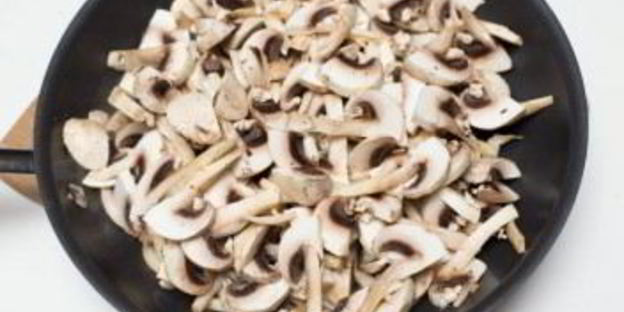 бутерброды с грибами и перцем