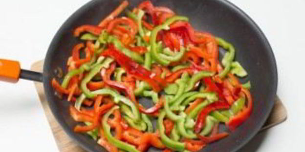 бутерброды с грибами и перцем