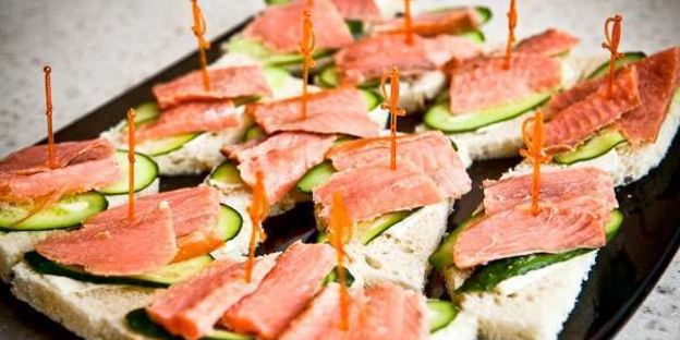 бутерброды с красной рыбой