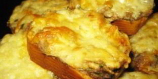 бутерброды с сайрой и яйцом