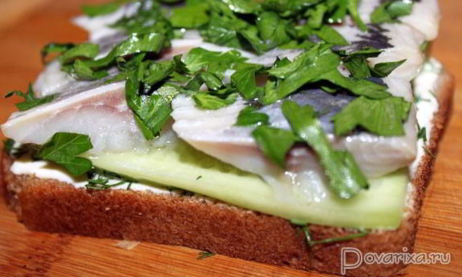 Рецепт бутербродов с селедкой